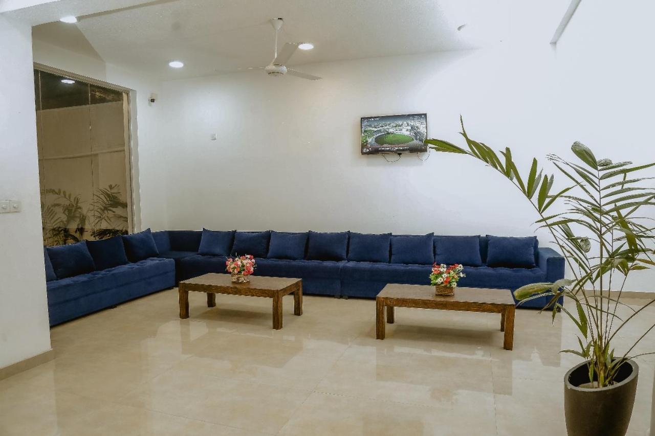 Lucky Transit Hotel - Katunayake Airport エクステリア 写真