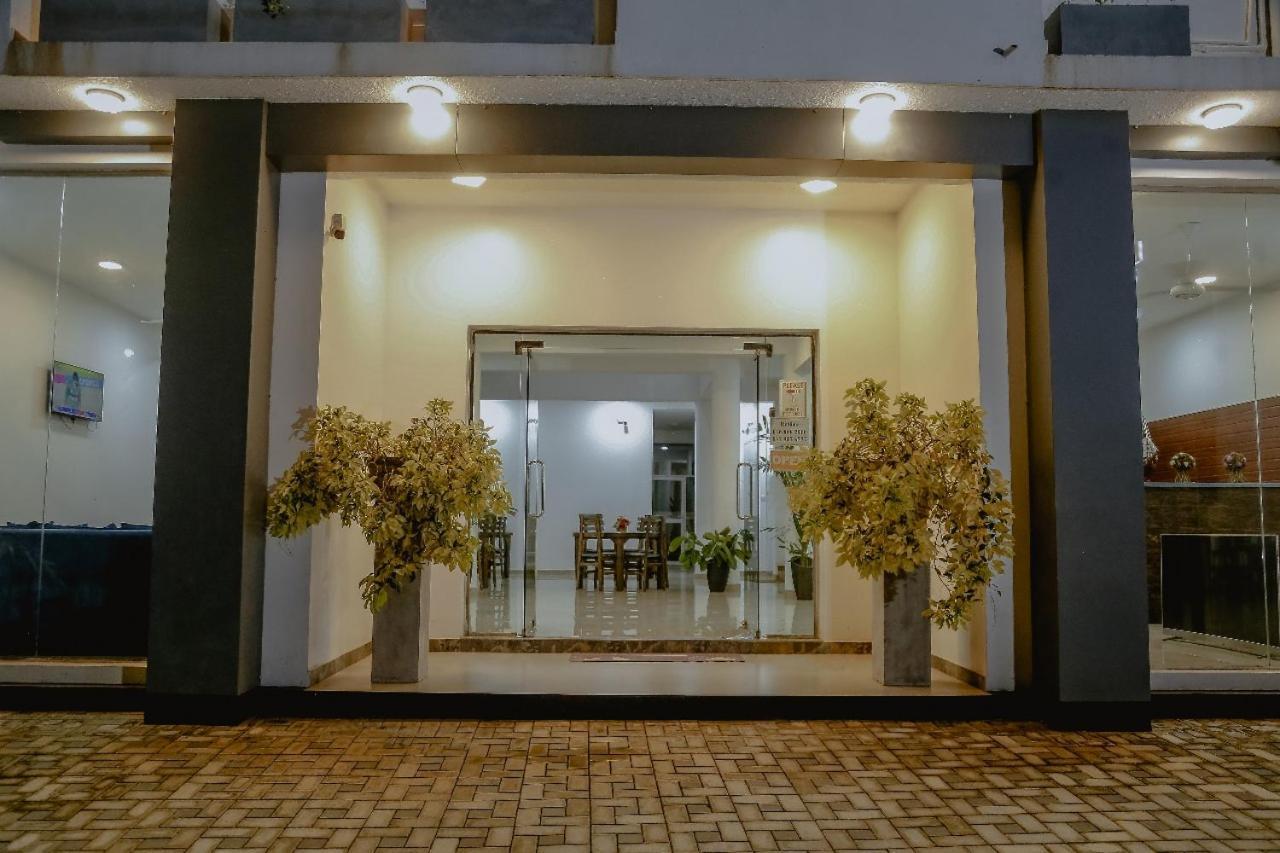 Lucky Transit Hotel - Katunayake Airport エクステリア 写真