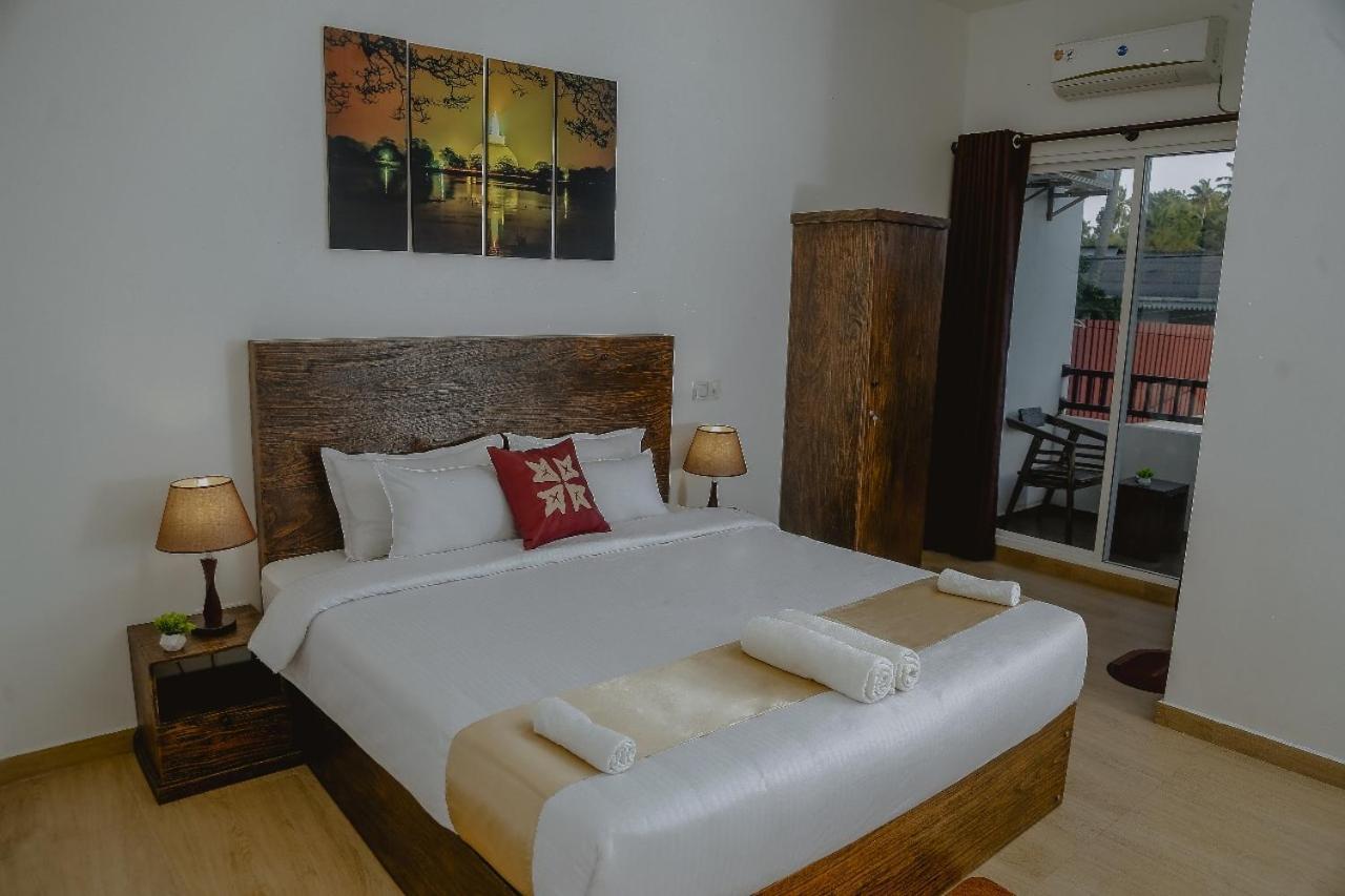 Lucky Transit Hotel - Katunayake Airport エクステリア 写真
