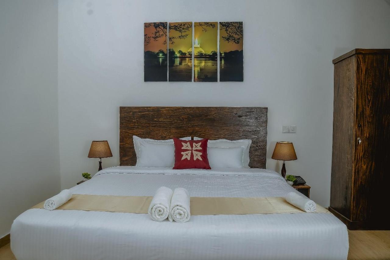 Lucky Transit Hotel - Katunayake Airport エクステリア 写真