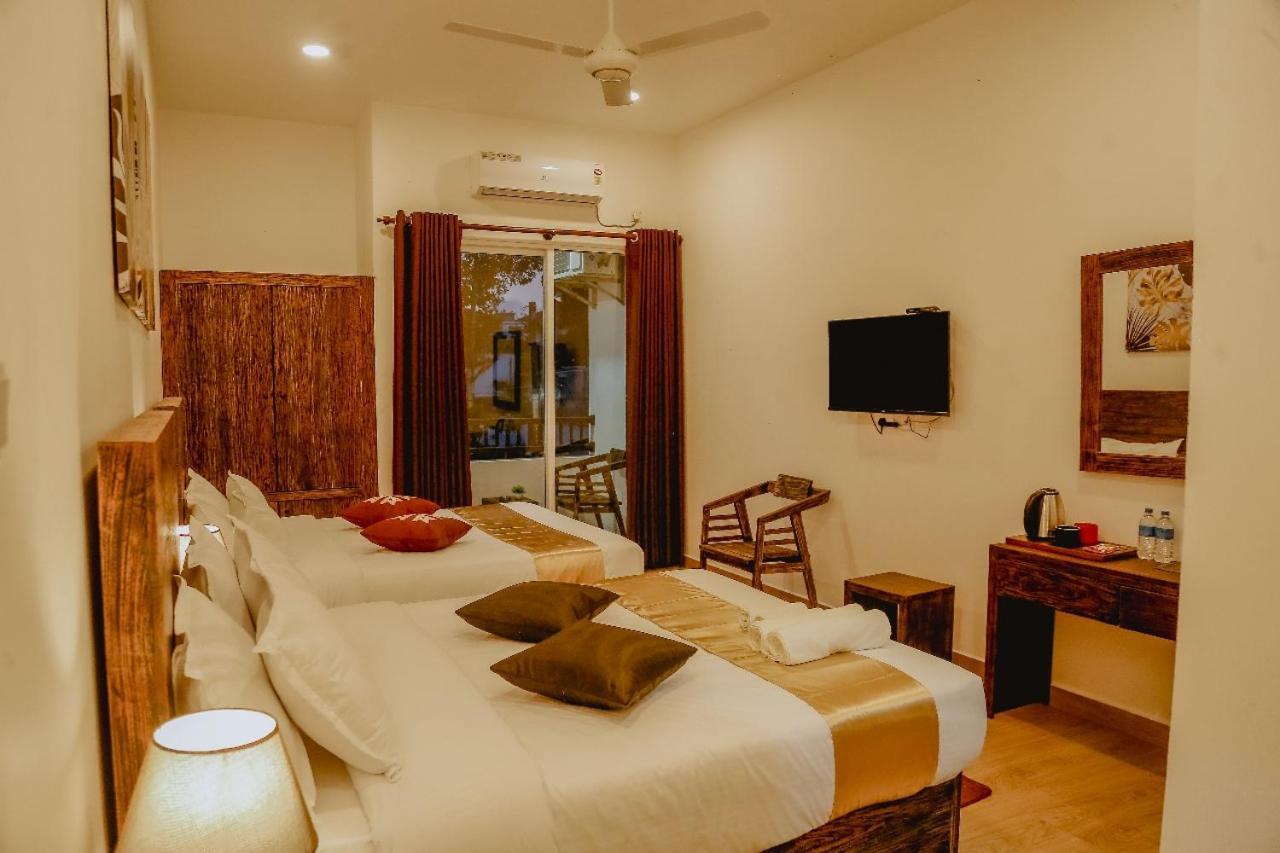 Lucky Transit Hotel - Katunayake Airport エクステリア 写真